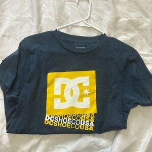 Inspired by DC shoes is a shirt 60% cotton 40% polyester. Made in Bangladesh